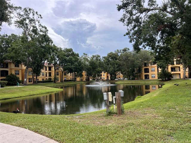 5620 PINNACLE HEIGHTS CIRCLE 103, Tampa, FL 33624