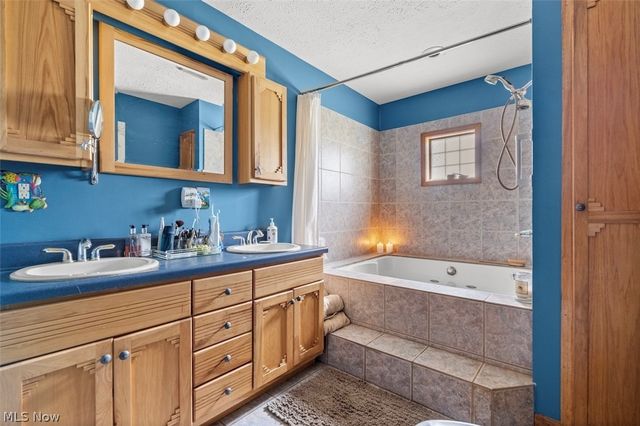 2854 Wells Lock Road, Elizabeth, WV 26143