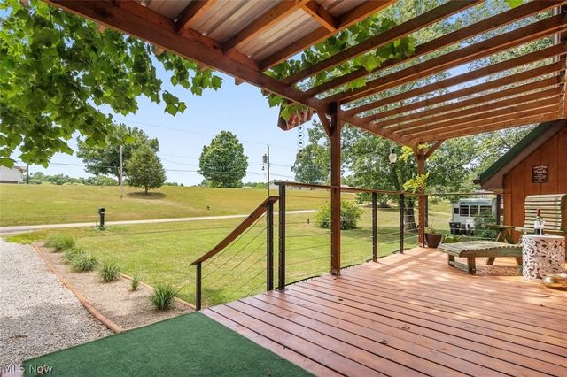 2854 Wells Lock Road, Elizabeth, WV 26143