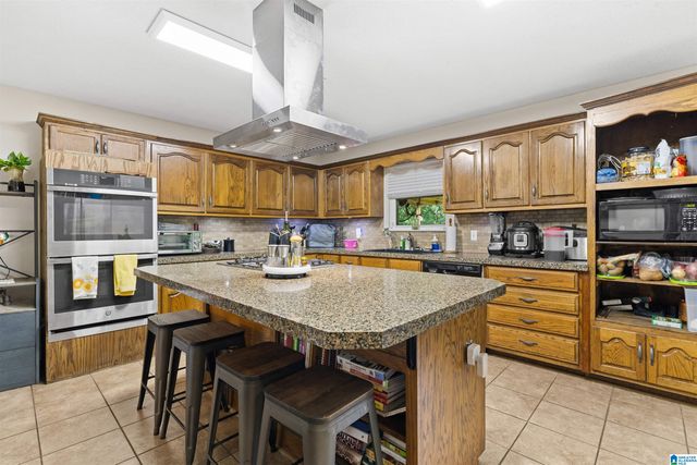 1731 COUNTY ROAD 42, Jemison, AL 35085