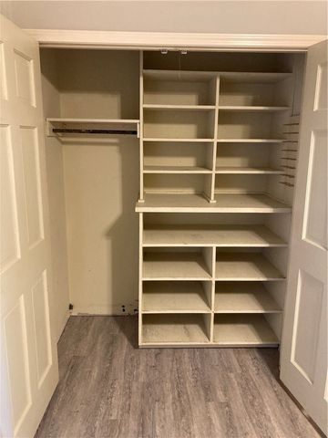 483 Coffee Lane, Green Forest, AR 72638