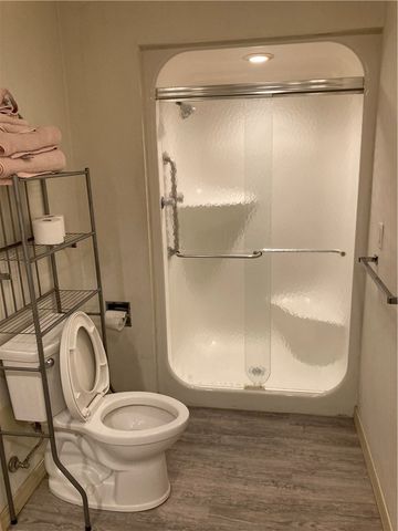 483 Coffee Lane, Green Forest, AR 72638