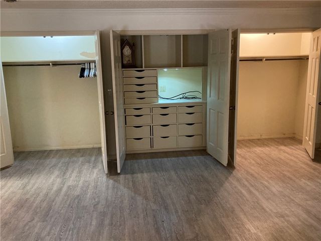 483 Coffee Lane, Green Forest, AR 72638