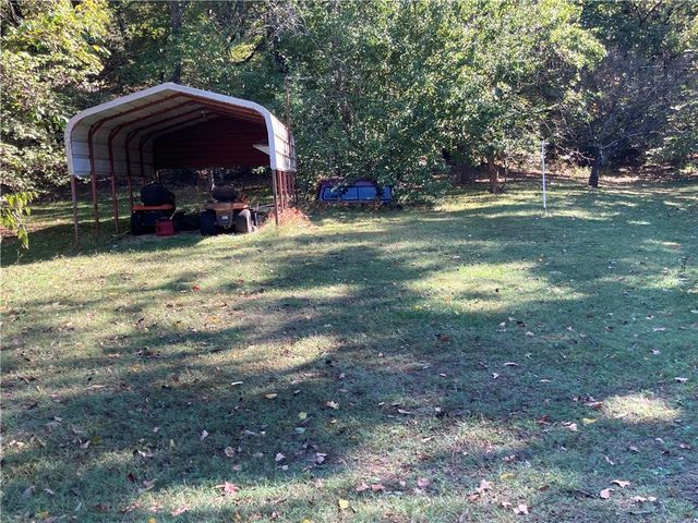 483 Coffee Lane, Green Forest, AR 72638