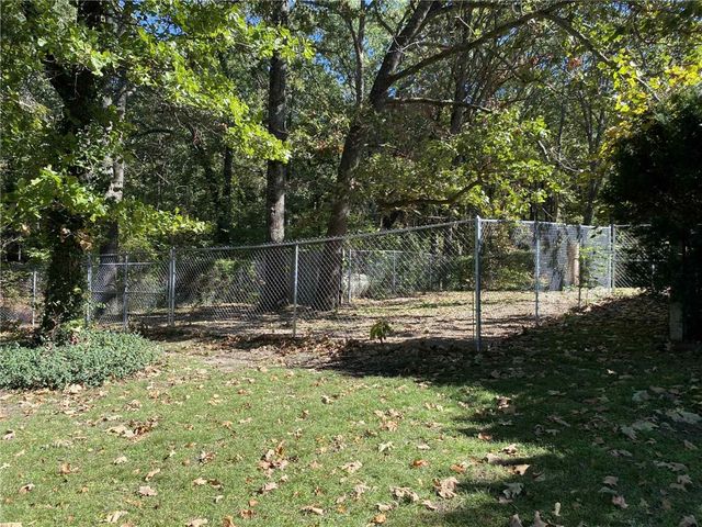 483 Coffee Lane, Green Forest, AR 72638