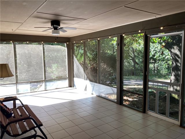 483 Coffee Lane, Green Forest, AR 72638