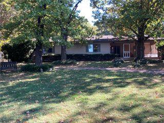 483 Coffee Lane, Green Forest, AR 72638