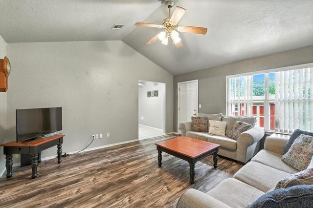 904 Kelly Drive, Noble, OK 73068