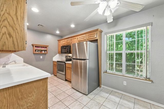 904 Kelly Drive, Noble, OK 73068