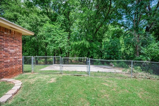 904 Kelly Drive, Noble, OK 73068