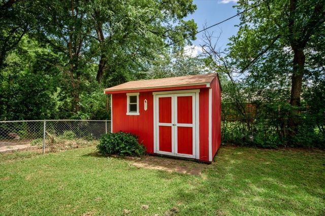 904 Kelly Drive, Noble, OK 73068