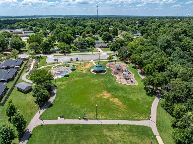 904 Kelly Drive, Noble, OK 73068