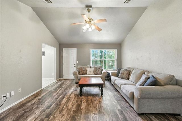 904 Kelly Drive, Noble, OK 73068