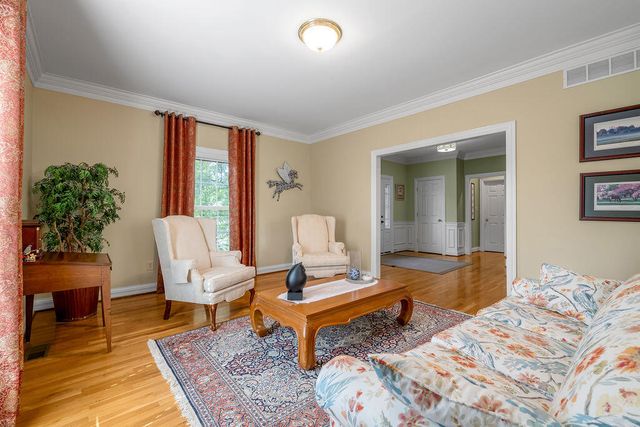 142 Clubhouse Drive, Winchester, KY 40391