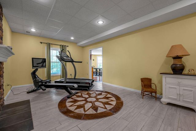 142 Clubhouse Drive, Winchester, KY 40391