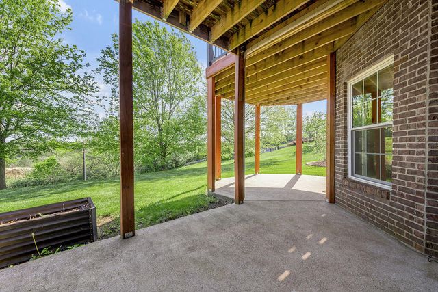 142 Clubhouse Drive, Winchester, KY 40391