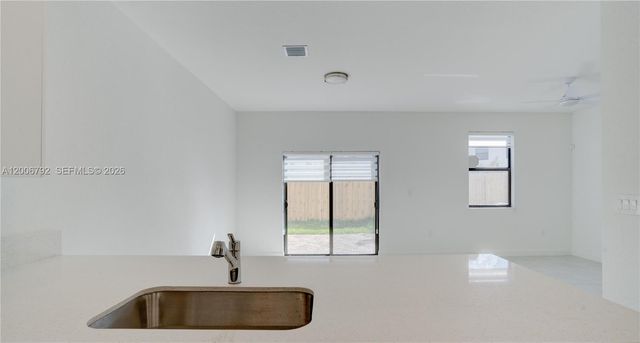 23517 SW 129th Ave 0, Homestead, FL 33032