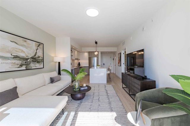 3900 Alton Road 422, Miami Beach, FL 33140