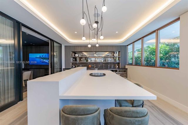 3900 Alton Road 422, Miami Beach, FL 33140