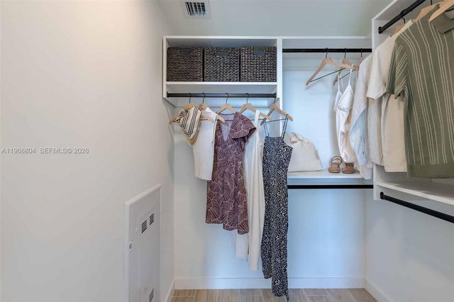 3900 Alton Road 422, Miami Beach, FL 33140