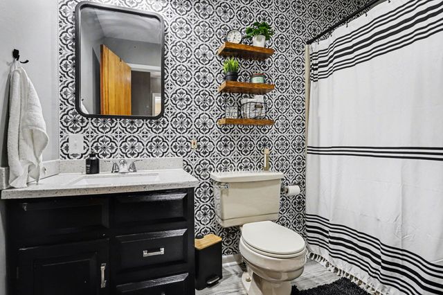 165 Thelma Drive, Battle Creek, MI 49014