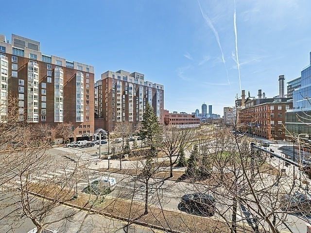 10 Rogers Street 428, Cambridge, MA 02142