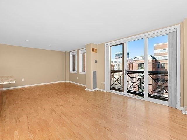 10 Rogers Street 428, Cambridge, MA 02142