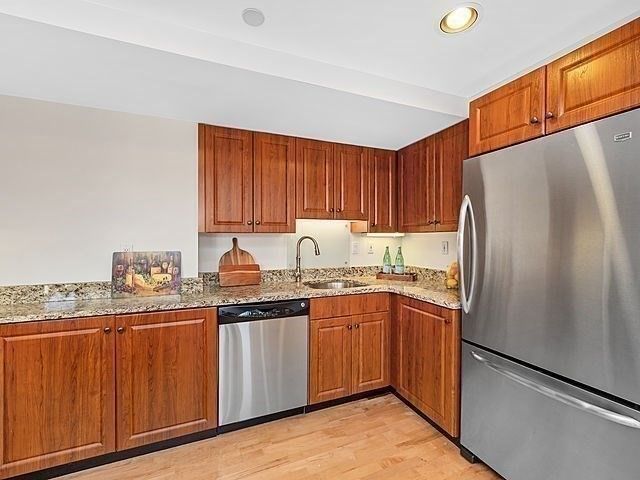 10 Rogers Street 428, Cambridge, MA 02142