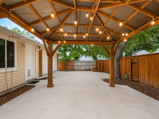 2091 Briarcliff Road, Lewisville, TX 75067