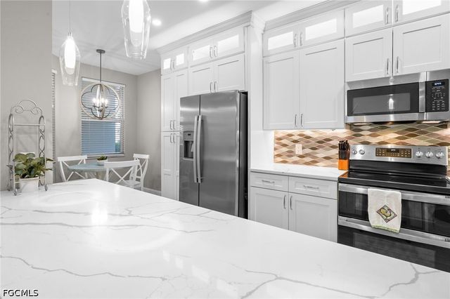 11041 Gulf Reflections DR 103, Fort Myers, FL 33908