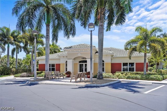 11041 Gulf Reflections DR 103, Fort Myers, FL 33908