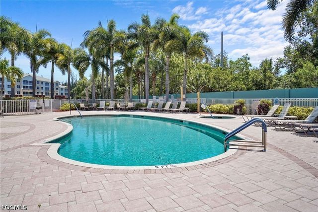 11041 Gulf Reflections DR 103, Fort Myers, FL 33908