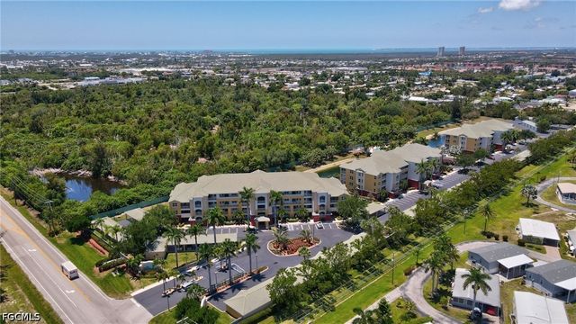 11041 Gulf Reflections DR 103, Fort Myers, FL 33908
