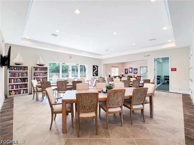 11041 Gulf Reflections DR 103, Fort Myers, FL 33908