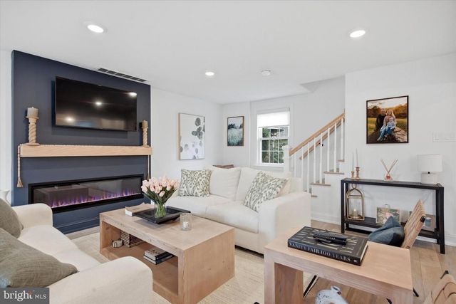 506 SAINT ALBANS RD, Havertown, PA 19083