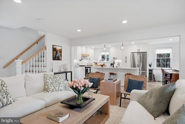 506 SAINT ALBANS RD, Havertown, PA 19083