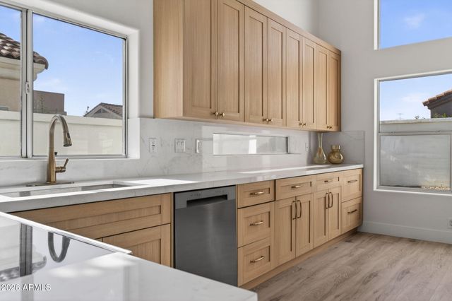 11854 E CAROL Avenue, Scottsdale, AZ 85259