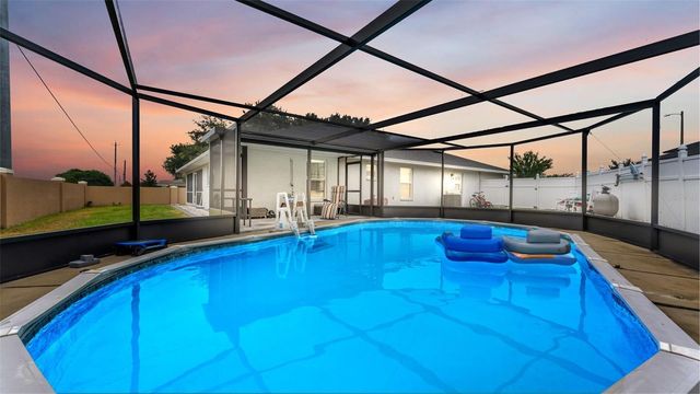 104 BENTLEY OAKS BOULEVARD, Auburndale, FL 33823