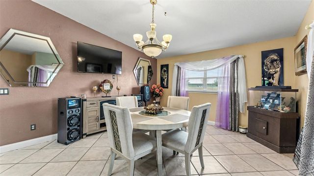 104 BENTLEY OAKS BOULEVARD, Auburndale, FL 33823
