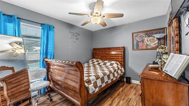 104 BENTLEY OAKS BOULEVARD, Auburndale, FL 33823