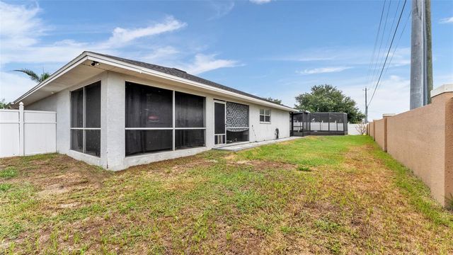 104 BENTLEY OAKS BOULEVARD, Auburndale, FL 33823