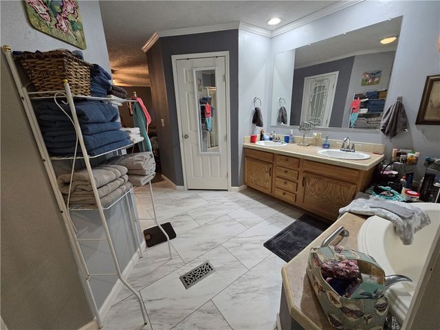 36 Slater Drive, Lakeview, AR 72642