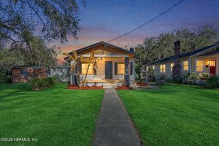 7625 N NORTH SHORE Drive, Jacksonville, FL 32208