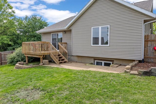 518 Tulip Ct, Tiffin, IA 52340