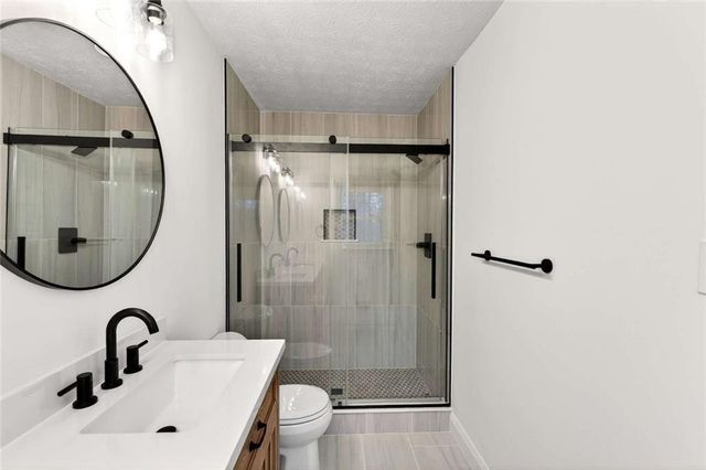 1560 Sundale Drive, Lawrenceville, GA 30046