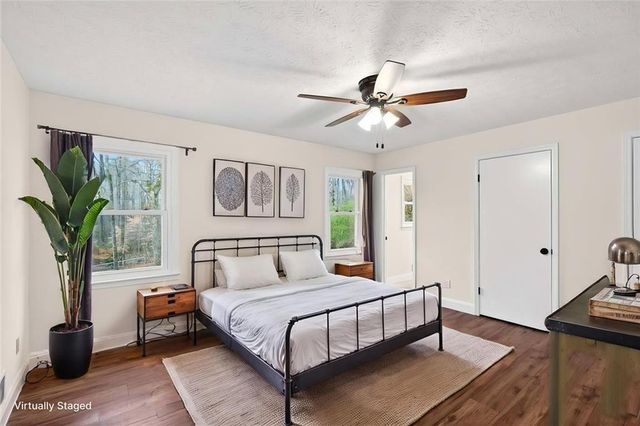 1560 Sundale Drive, Lawrenceville, GA 30046