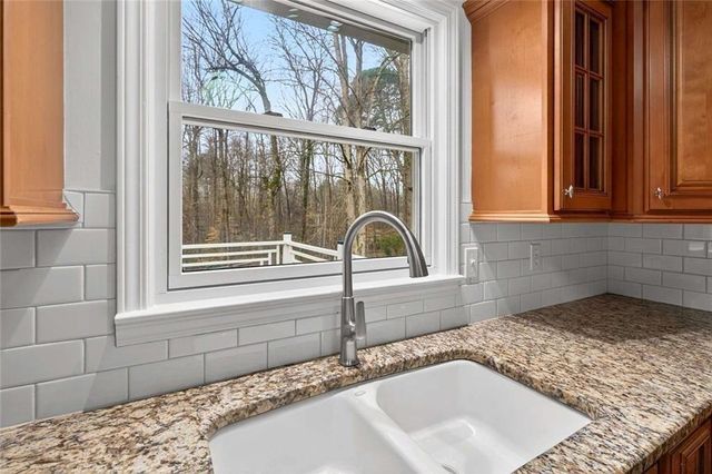 1560 Sundale Drive, Lawrenceville, GA 30046