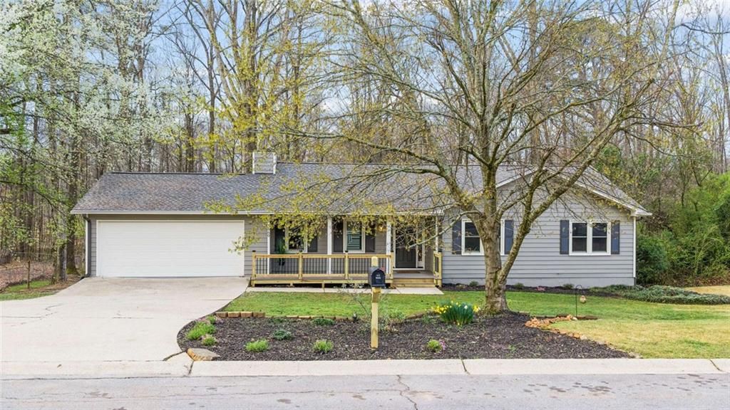 1560 Sundale Drive, Lawrenceville, GA 30046