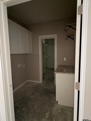 229 CR 2462, Mineola, TX 75773
