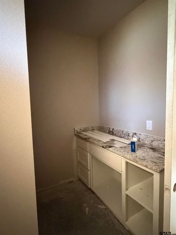 229 CR 2462, Mineola, TX 75773